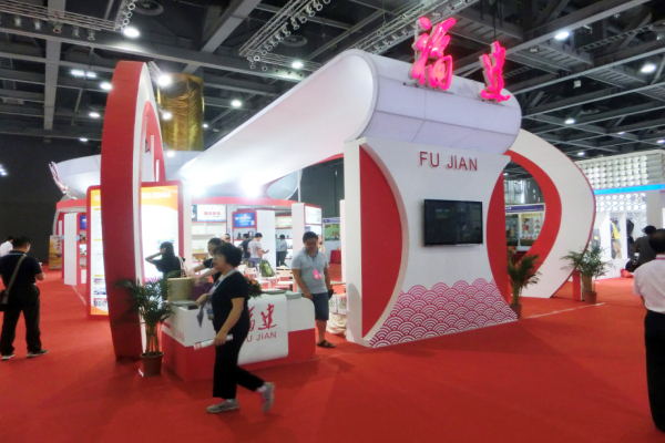 我司參加廣州中博會，省經(jīng)貿(mào)委主任蒞臨展位視察指導